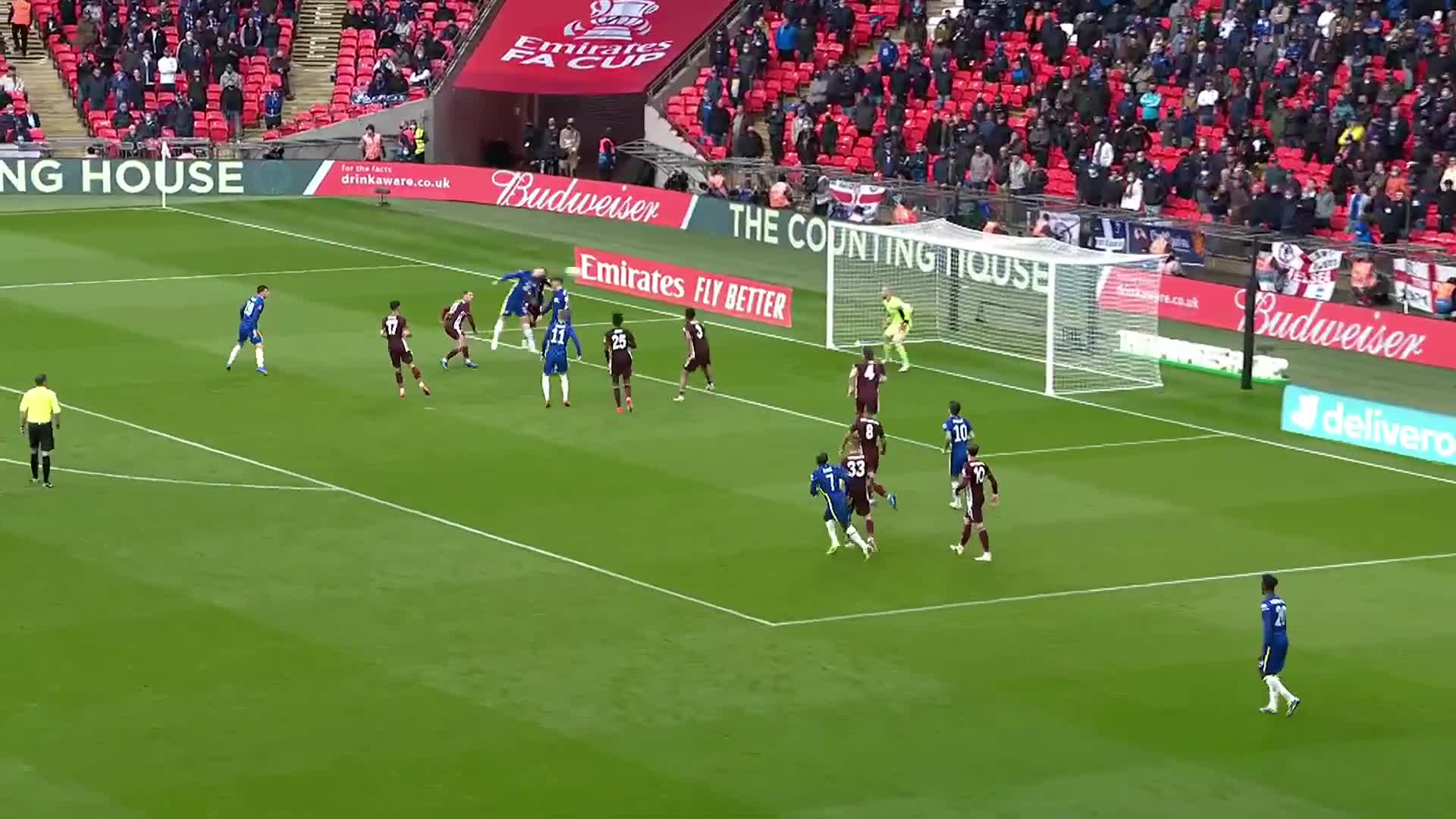 太强了！小舒梅切尔比赛中连续扑出切尔西必进球（小舒梅切尔几号）