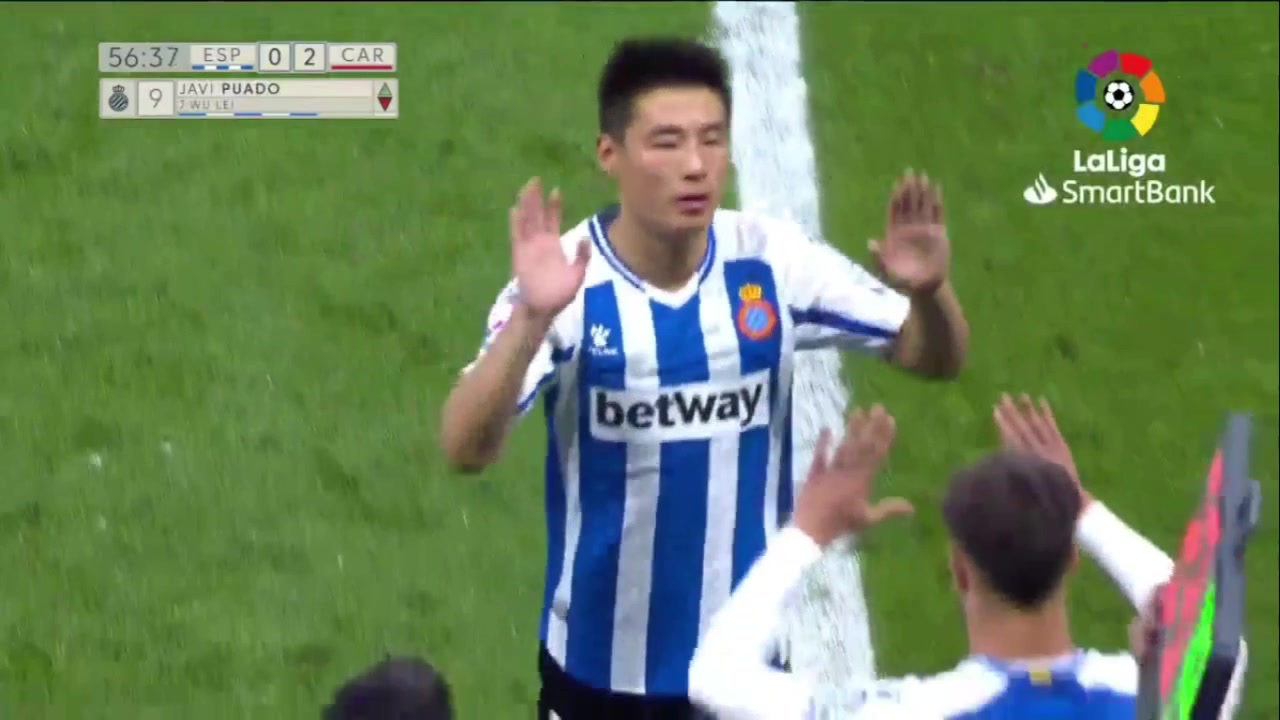 状态糟糕！武磊第57分钟被换下 将回国备战世预赛