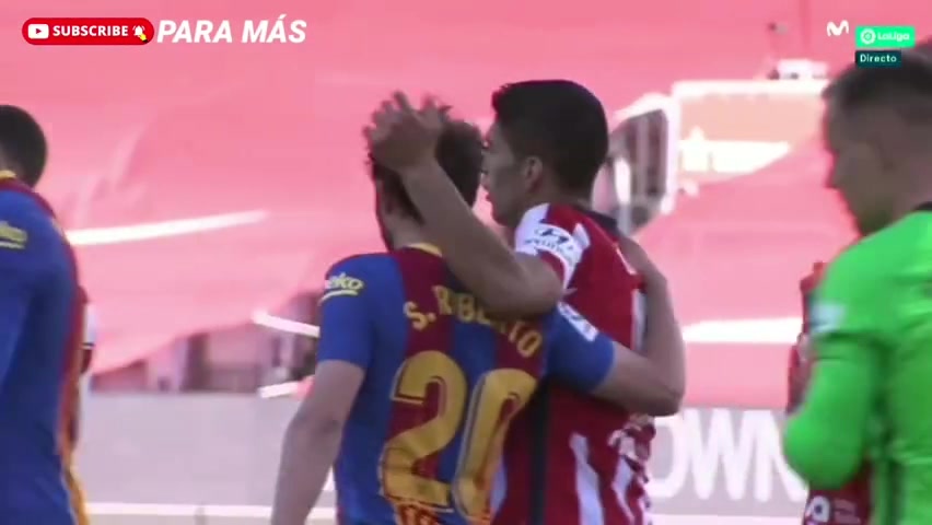 比赛是对手，场下是朋友！苏牙赛后致意巴萨前队友（苏牙打脸巴萨）