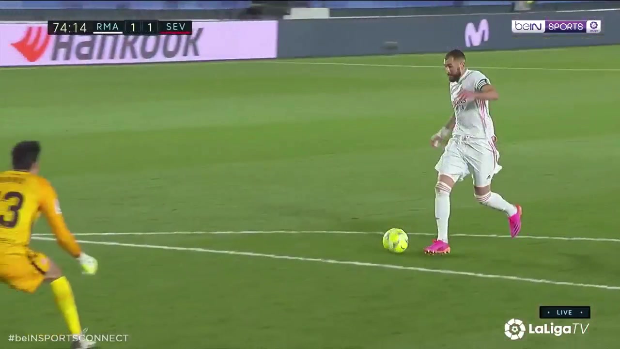 反转！皇马获得点球反被判点 本泽马都惊呆了（皇马点球引争议）