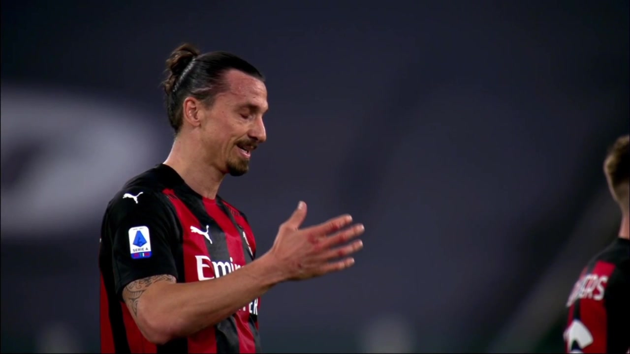 迪亚斯世界波直挂死角 VAR介入确认进球有效（迪亚斯水平）