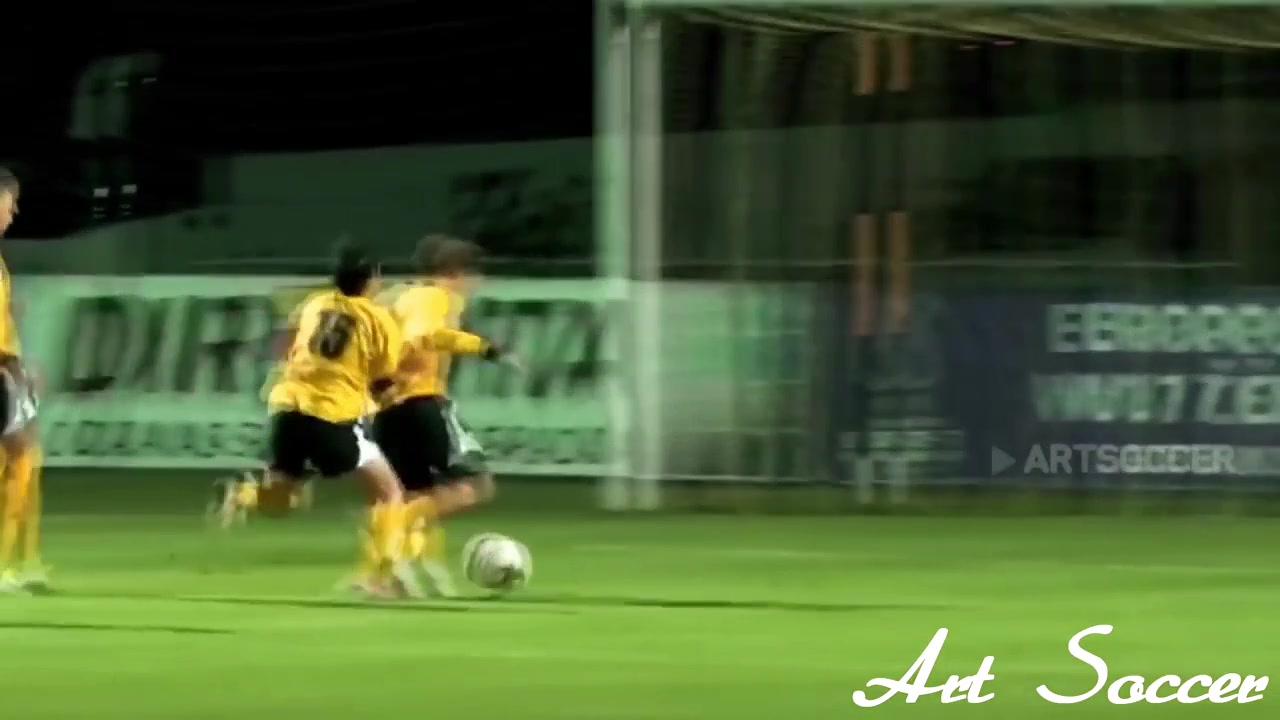 空如大海！盘点足坛最强空门不进表演（足坛十大空门不进）