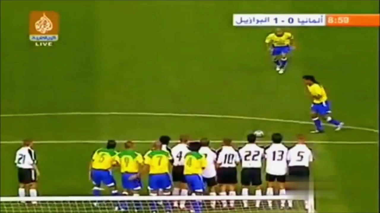 精彩到窒息！小罗生涯魔幻进球表演（小罗的精彩进球视频）