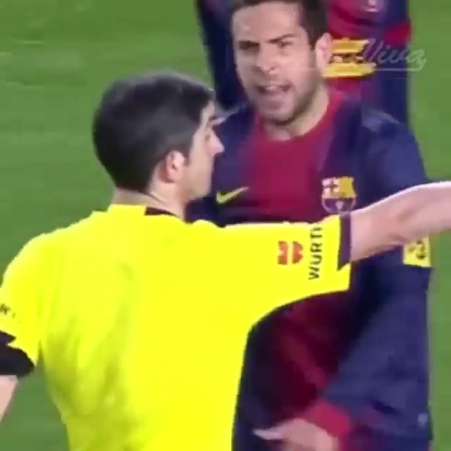 阿尔巴暴怒！只有裁判才能阻挡梅西（阿尔巴暴怒!只有裁判才能阻挡梅西吗）