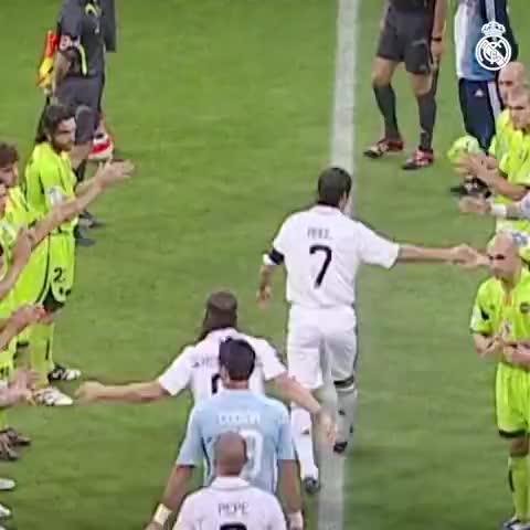 13年前的今天：皇马赢得了队史第31座西甲冠军！（皇马几次西甲冠军）