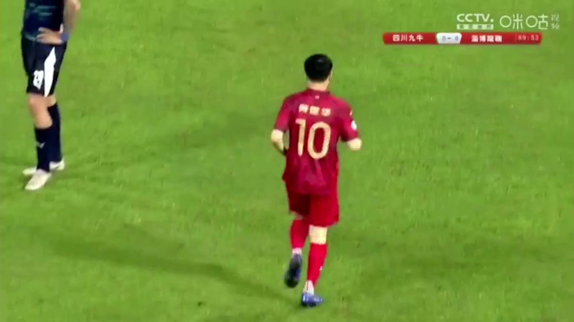 老板上了！淄博投资人身穿10号89分钟替补登场（淄博106.7）