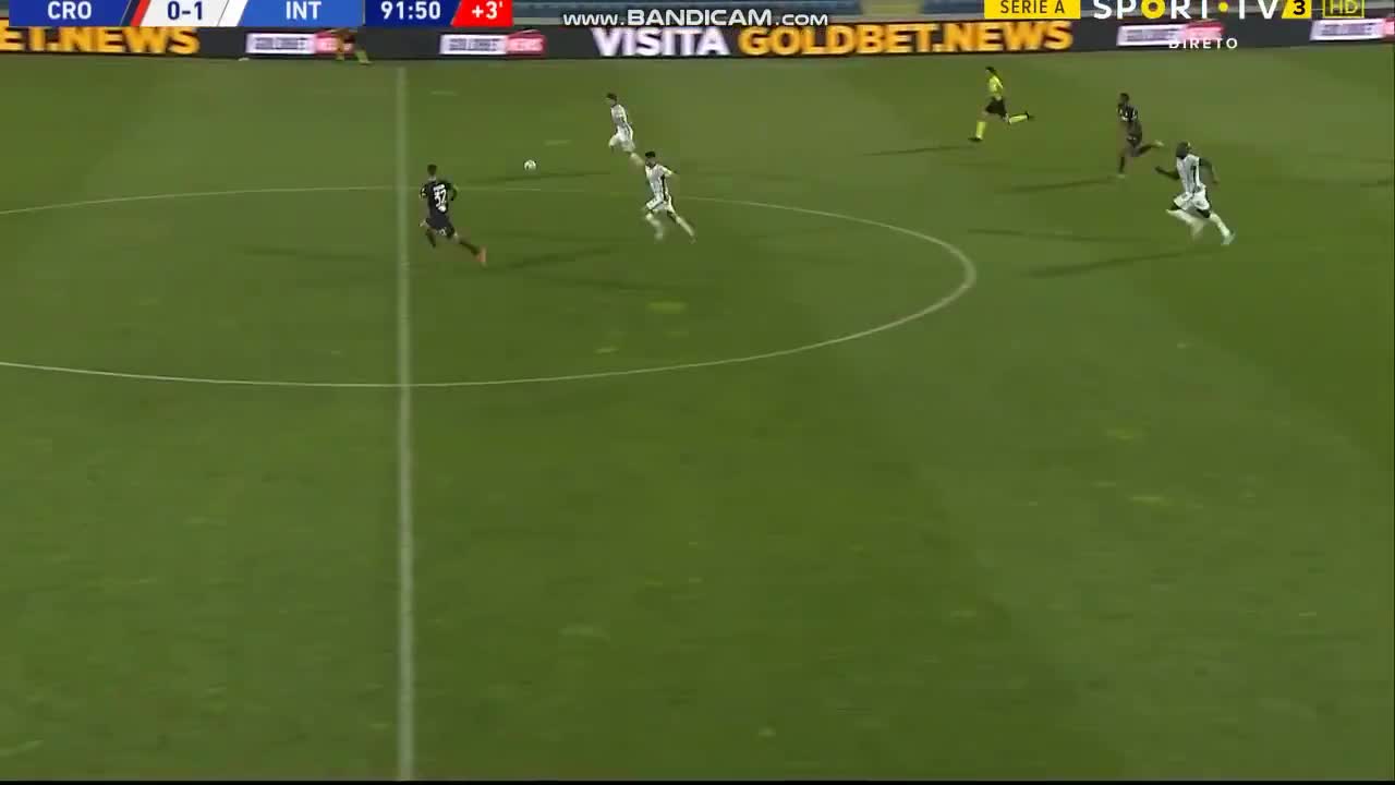 国际米兰快速反击 阿什拉夫穿裆门将破门（国际米兰快速反击 阿什拉夫穿裆门将破门了吗）