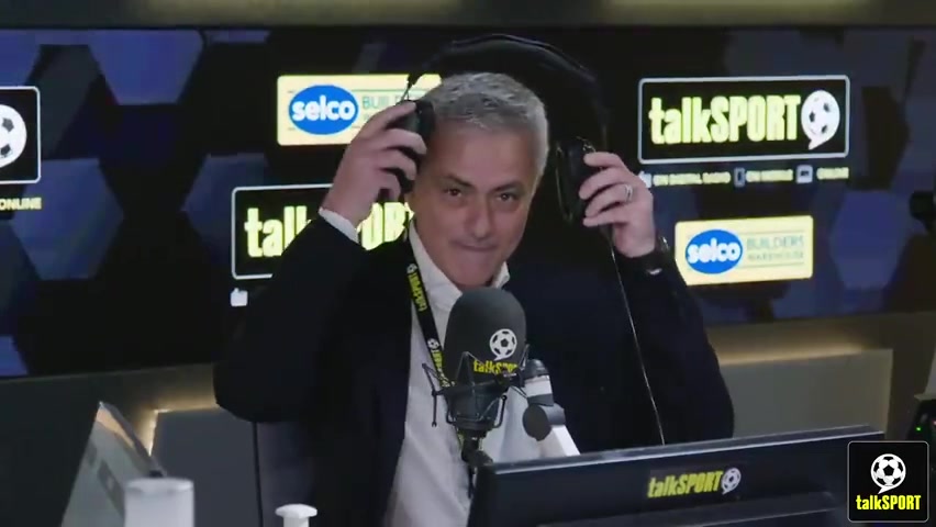 劳动最光荣！穆帅一人打三份工（穆帅视频）