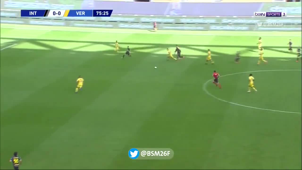 国米快速反击 达米安低射破门首开记录（达米安转会国米）