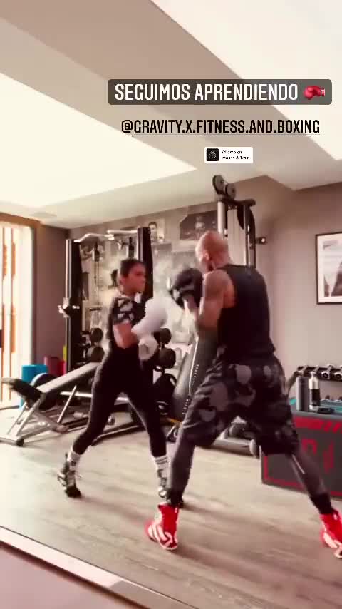 听说阿坤要来了？安东内拉开始训练拳击（听说阿坤要来了?安东内拉开始训练拳击了吗）