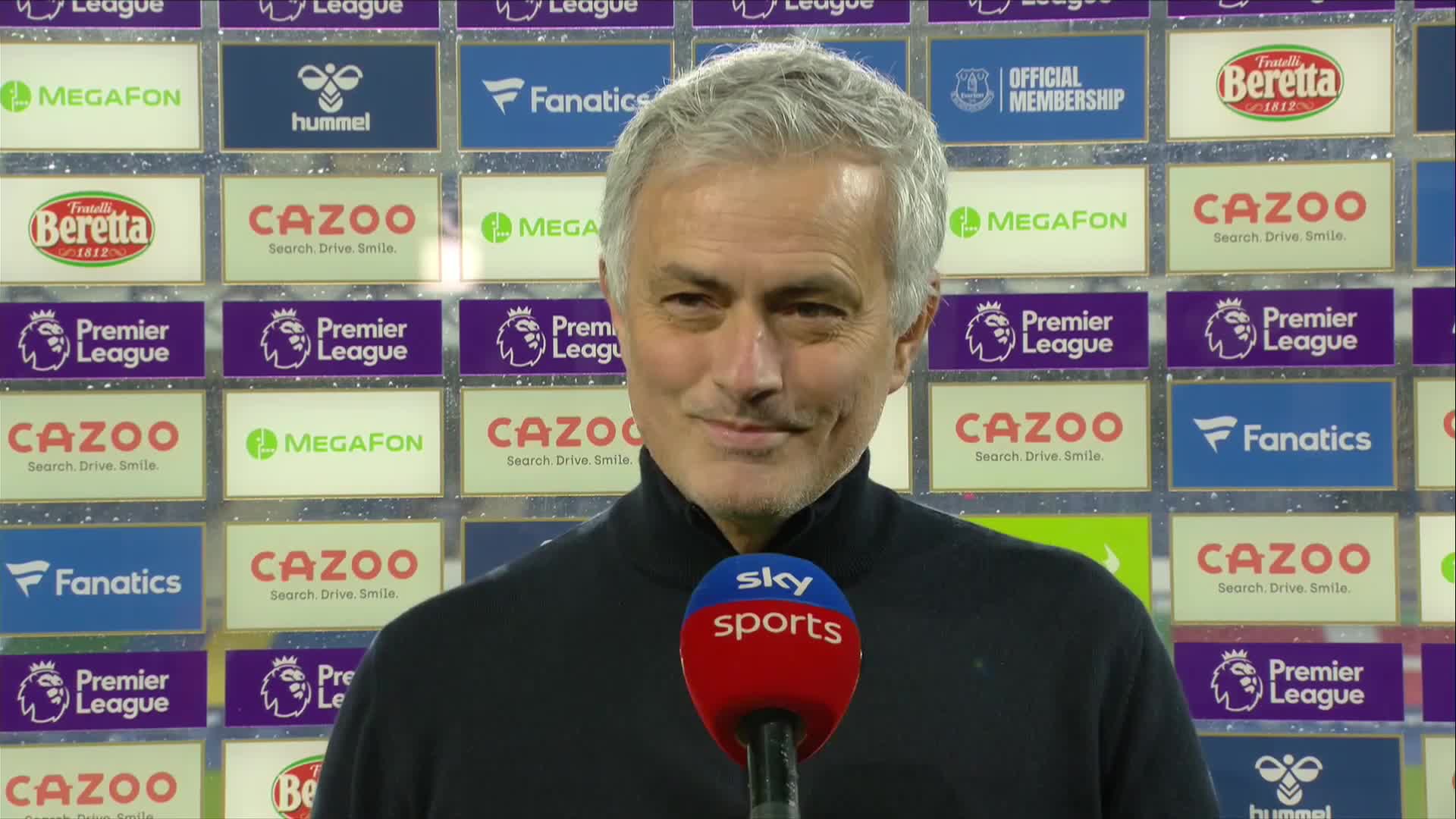 穆里尼奥：对于判点我只想笑，这就是我们球队的常态（穆里尼奥点名痛批）