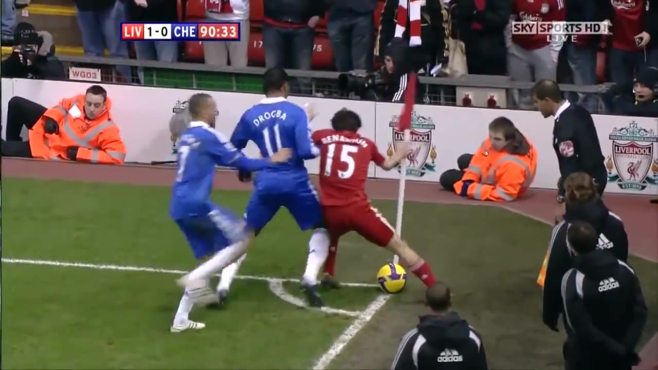 看一次笑一次！博辛瓦怒踹贝纳永（博辛瓦怒踹贝纳永后续的解决）