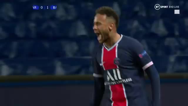 导播镜头杀人诛心：内马尔在基米希面前庆祝晋级（内马尔挑衅基米希）