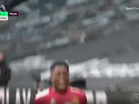 简单粗暴！B费一把推倒弗雷德来庆祝（fred费雷德）