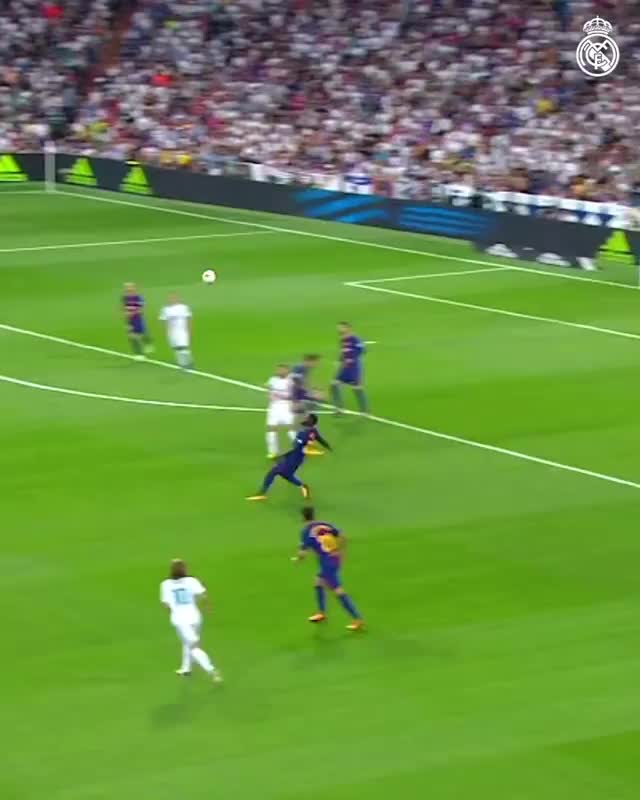 回顾阿森西奥西超杯对阵巴萨打入的世界波（阿森西奥 巴萨）