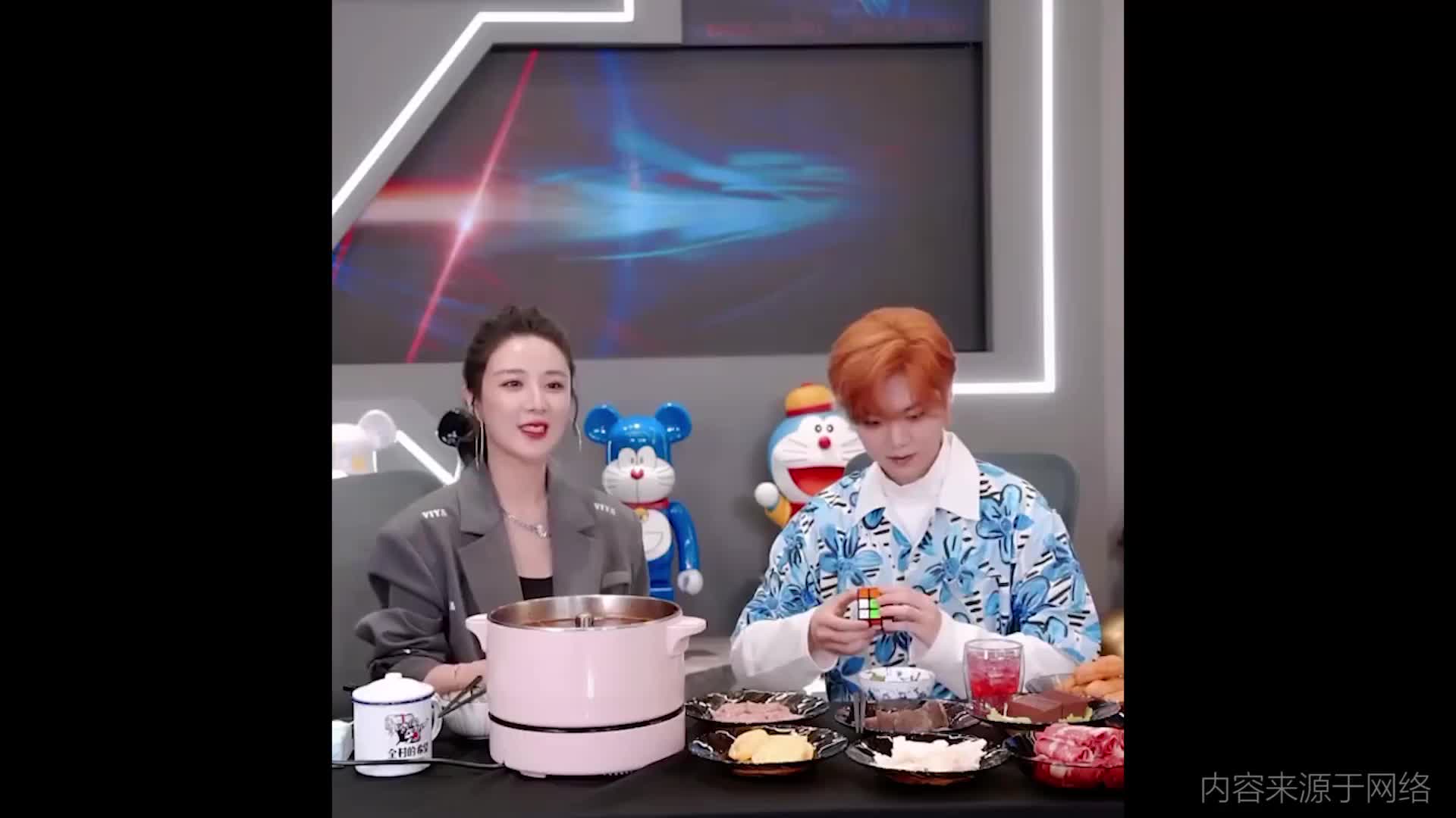 真球迷！鹿晗：要看一辈子球 希望和C罗吃饭（鹿晗见过c罗吗）