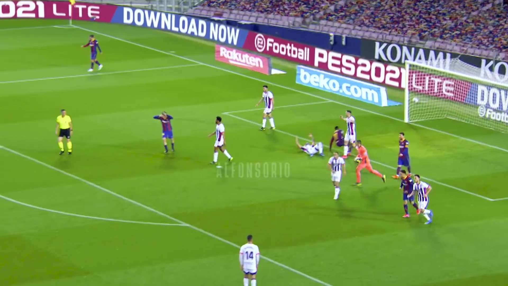 登贝莱与梅西争抢到一起！解说：梅西回看两眼，你在那里干啥（登贝莱和梅西谁厉害）