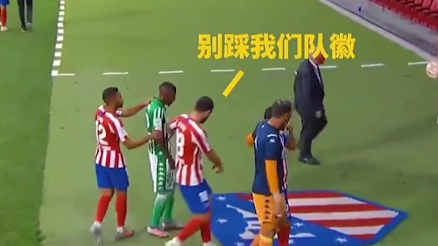 小伙子路走宽了！教练：下场比赛首发（小伙子路走窄了）