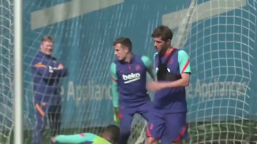 巴萨三月份训练场上的精彩瞬间！（巴萨三月份训练场上的精彩瞬间是什么）