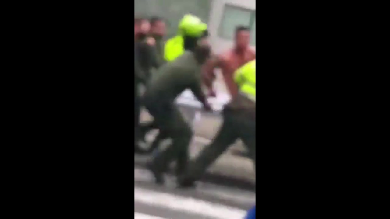 一片混乱！瓜林在家庭斗殴事件后入院治疗（瓜林打人）