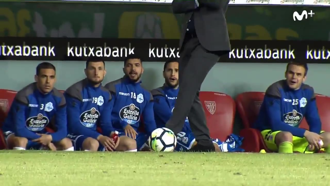 场边西多夫这脚停球让替补席的球员们惊叹不已（西多夫教练停球）