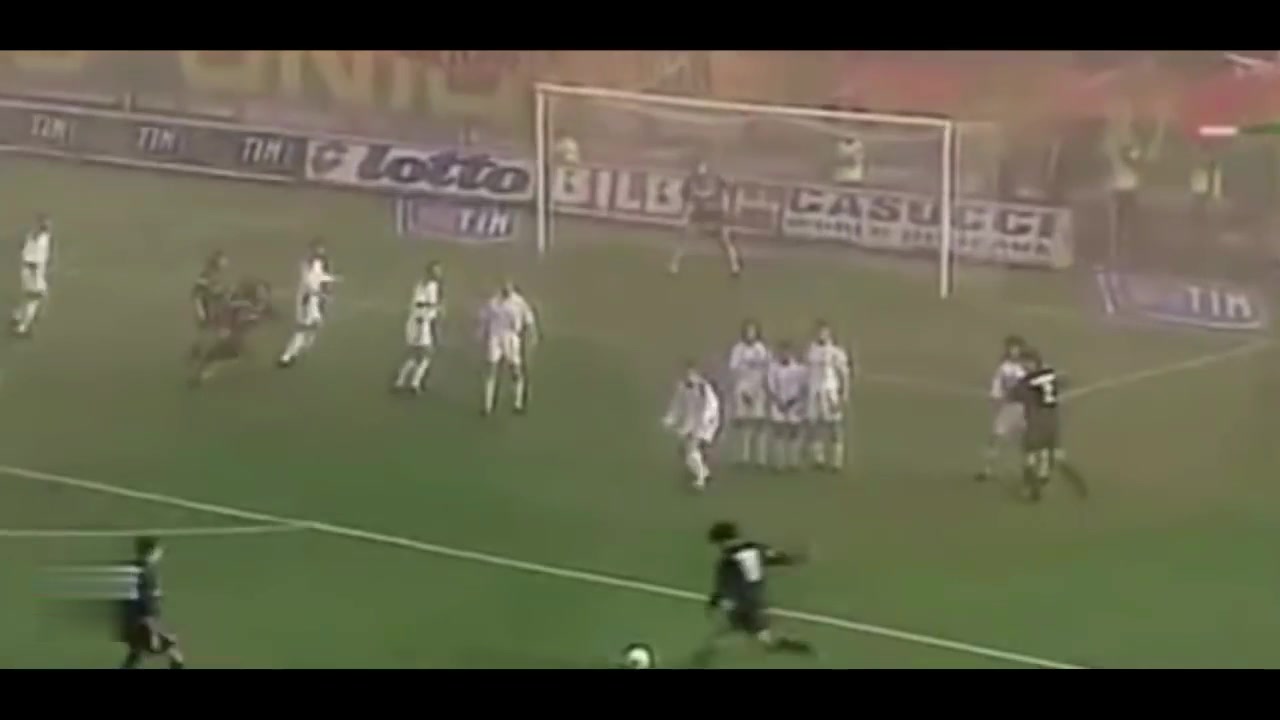 天才左脚！中国男孩雷科巴技艺进球秀（中国男孩雷科巴足球学院）