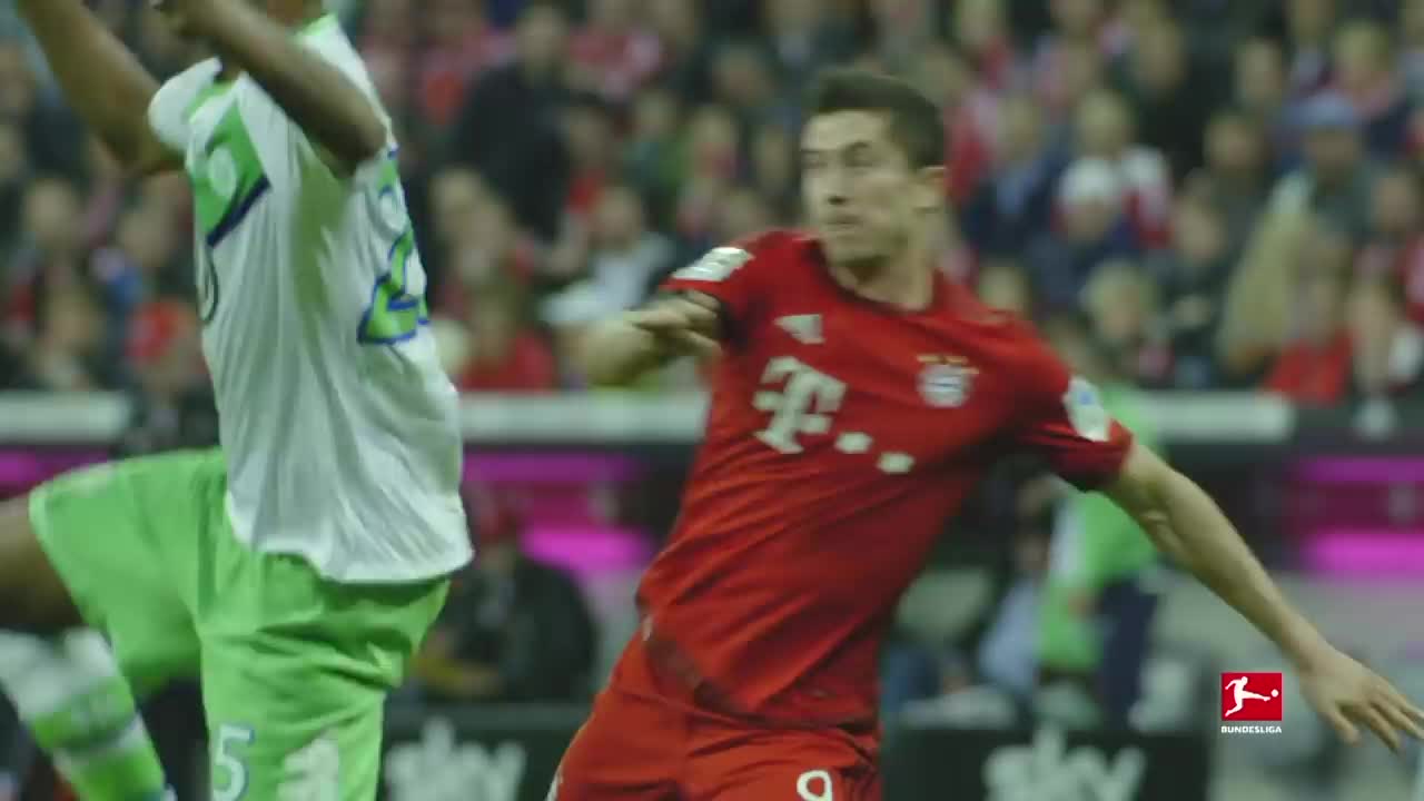 早日伤愈归来！莱万9分5球神迹回顾（莱万9分钟5球全场视频）