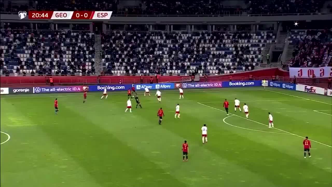 佩德里这脚传球什么水平？（佩德里这脚传球什么水平啊）