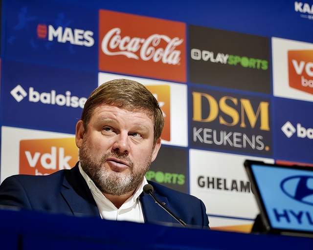 国安新外援告别根特队友!冲刺阶段转会引争议,主教练表示理解