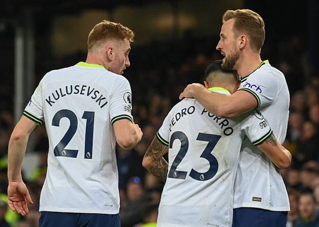 热刺1-1后！曼联难了：1天从第三掉第五，不放弃杯赛，或三线成空