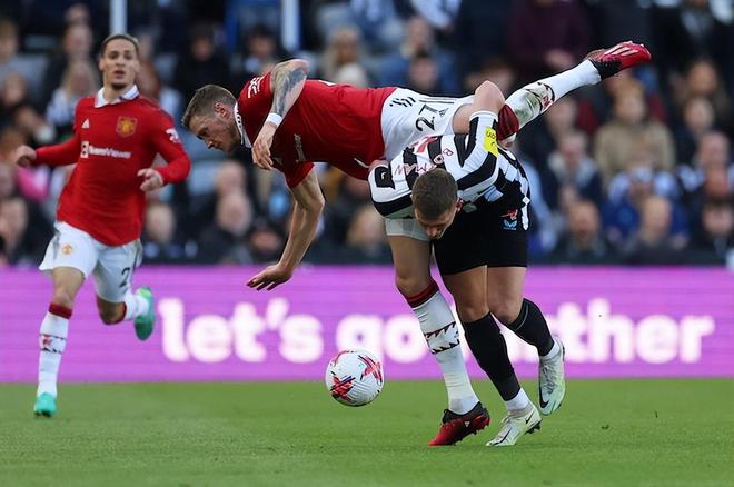 （主任医生二级是什么意思）缺卡塞米罗8场输一半，曼联跌落至第4，“让四”模式启动？