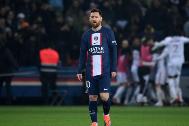 （梅西告别五大联赛）18-8！五大联赛酿洗牌：梅西回巴萨，姆总入皇马，曼联或收渔利