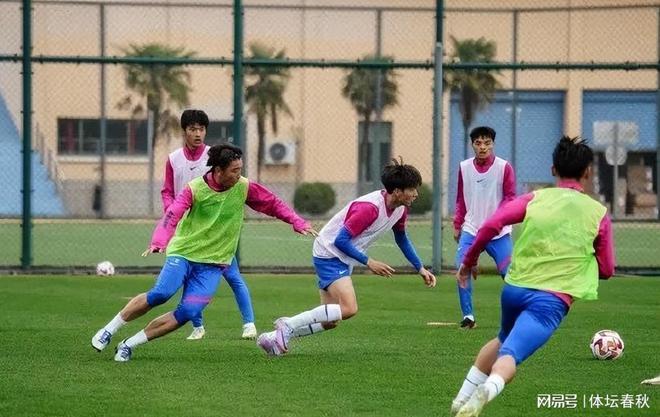 正式确定!特谢拉加盟上海申花,转会身价200万,率队争夺中超前4