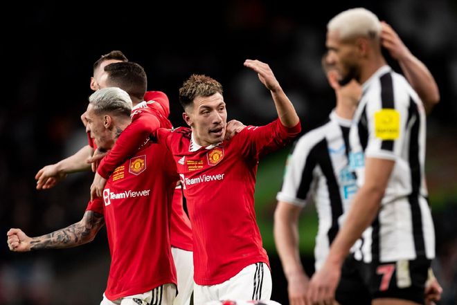 压着打！卡塞米罗缺阵曼联完败，纽卡复仇成功荣登第三，欧冠有戏