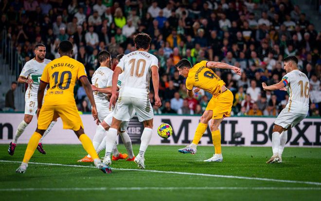 （西甲大结局:皇马夺冠）4-0！西甲豪门大爆发，12轮33分登顶，创历史纪录，皇马陷入绝望