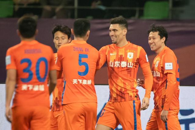 足球报展望泰山新赛季:整体实力小幅提升 冠军有希望但是没把握