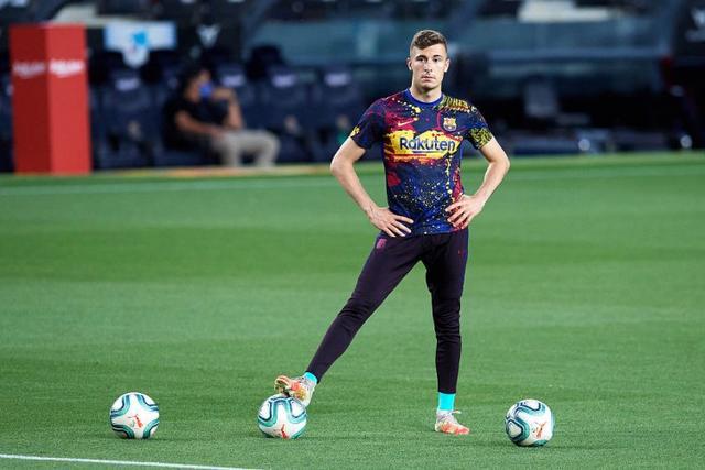 （巴萨续约佩德里）西媒：巴萨门将佩尼亚确定留队，俱乐部将于未来几天和他续约