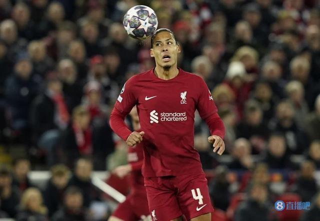 （利物浦[-1]vs切尔西）TA：今日利物浦对阵切尔西，范迪克因生病将缺战