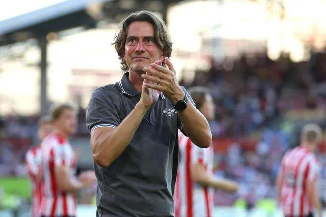 （布伦特福德足球队）布伦特福德主帅：曼联很难对付，他们会每球必争