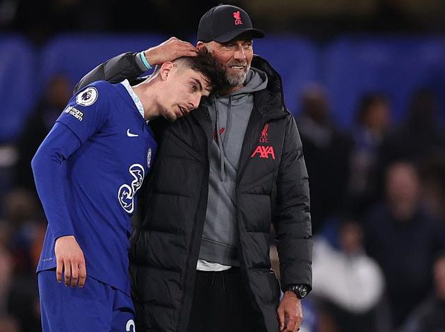 （英超两大豪门）0-0后！英超2豪门“两败俱伤”：争四已掉队，4强竞争曼联也凶险