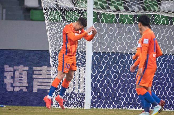 2外援又得离队!泰山队将官宣7大新援,争赛季首冠就绪:国脚归位