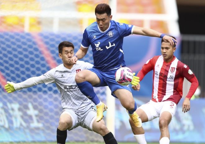 冯伯元+库卡爱将加盟河南队！泰山洋枪+海米提去亚泰 把申花赢了