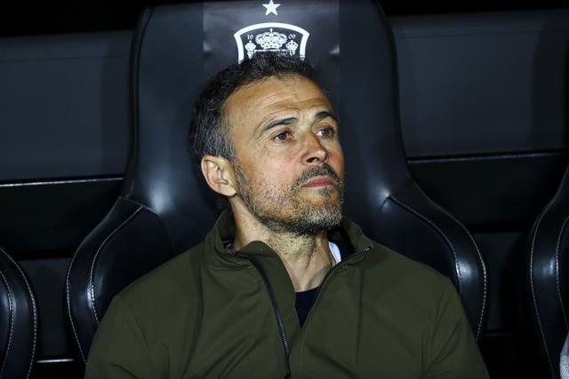 （恩里克 罗马）罗马诺：恩里克已经抵达伦敦，将与切尔西商谈执教事宜