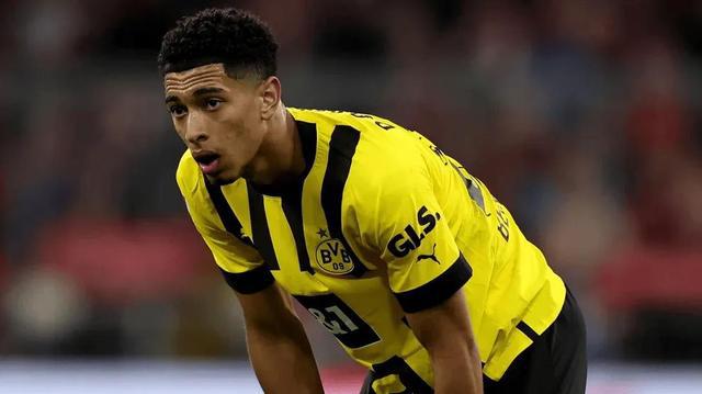 （贝林厄姆身价）詹采访指名道姓贝林厄姆，他经常抱怨队友+独享欢呼+脾气臭