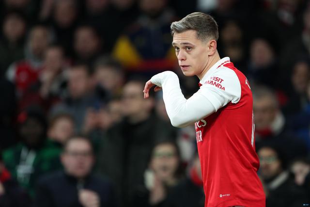 （阿森纳最佳十一人）5场5次助攻！官方：特罗萨德当选阿森纳三月最佳球员