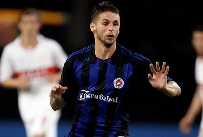 哀悼，退役仅7年，中超豪门39岁老友离世，搭档阿内尔卡+球迷惋惜