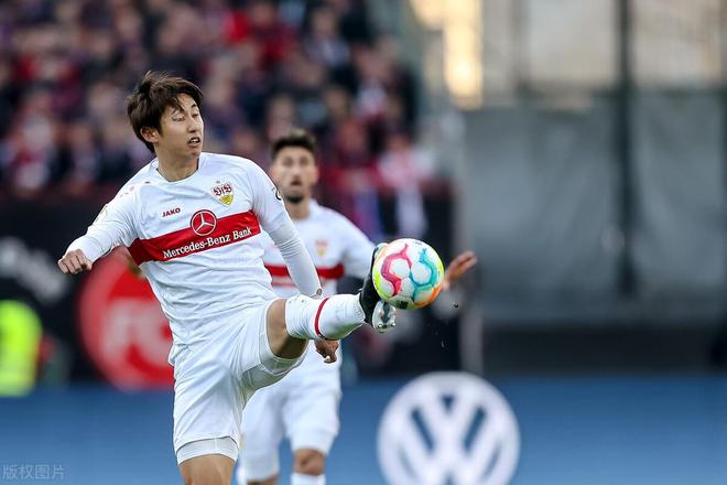 （2021德甲拜仁）拜仁只能仰望，84分钟绝杀，1-0德甲倒数第1爆发，昂首杀入半决赛