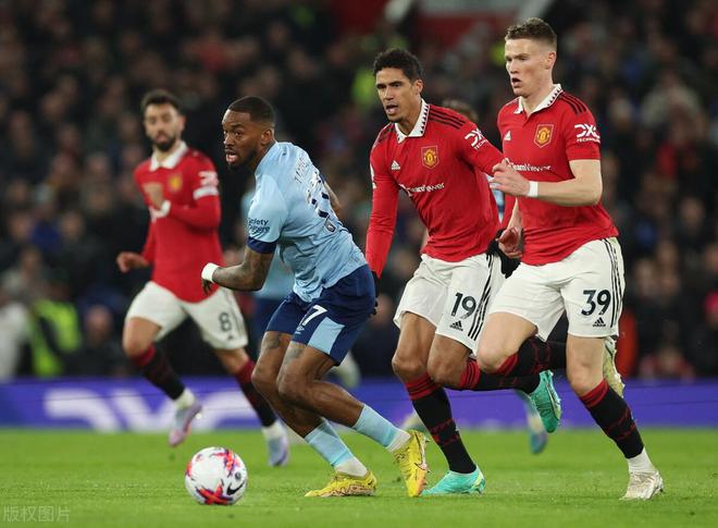 （欧联-拉什福德破僵b费点射 曼联2-0格）刺激，1-0拉什福德致命一击，曼联爆发，复仇劲敌+一夜升至第三