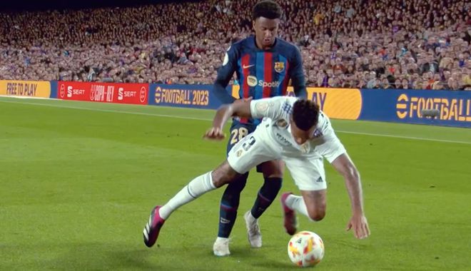 （本泽马对巴萨进球）4-0！本泽马神了 连场帽子戏法 巴萨主场崩盘溃败 皇马挺进决赛