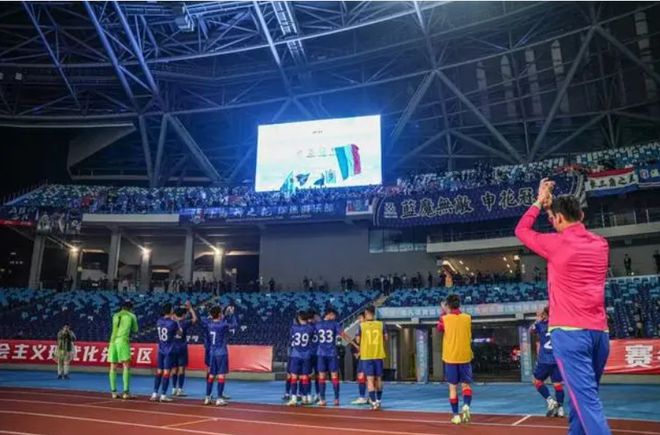 (上海申花新帅)新申花首度亮相!申花特谢拉渴望征服中超,又签下留日球员王浩